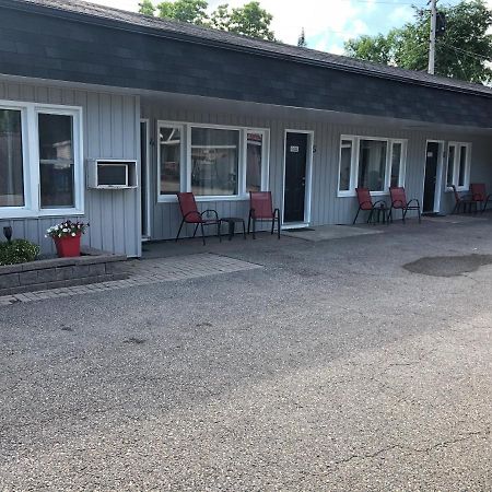 New Rockland Motel Bobcaygeon Zewnętrze zdjęcie