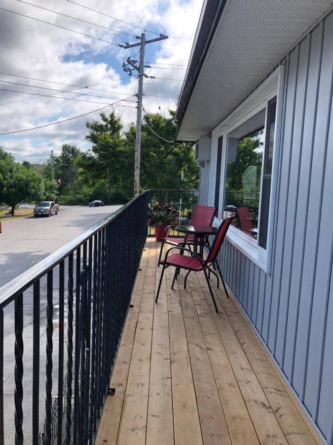 New Rockland Motel Bobcaygeon Zewnętrze zdjęcie