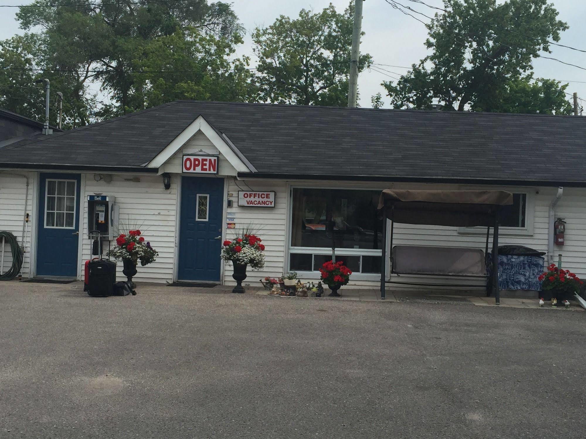 New Rockland Motel Bobcaygeon Zewnętrze zdjęcie