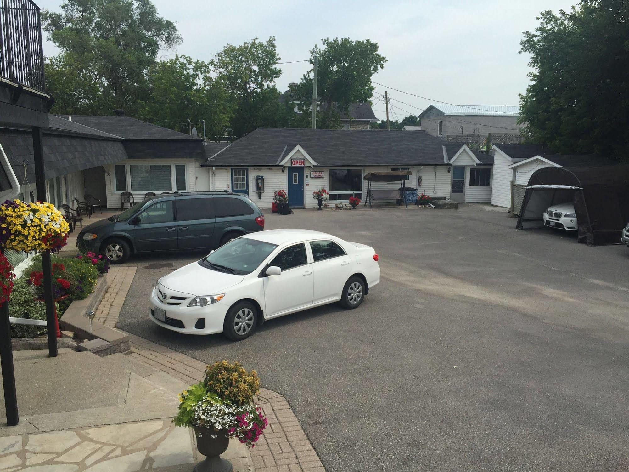 New Rockland Motel Bobcaygeon Zewnętrze zdjęcie